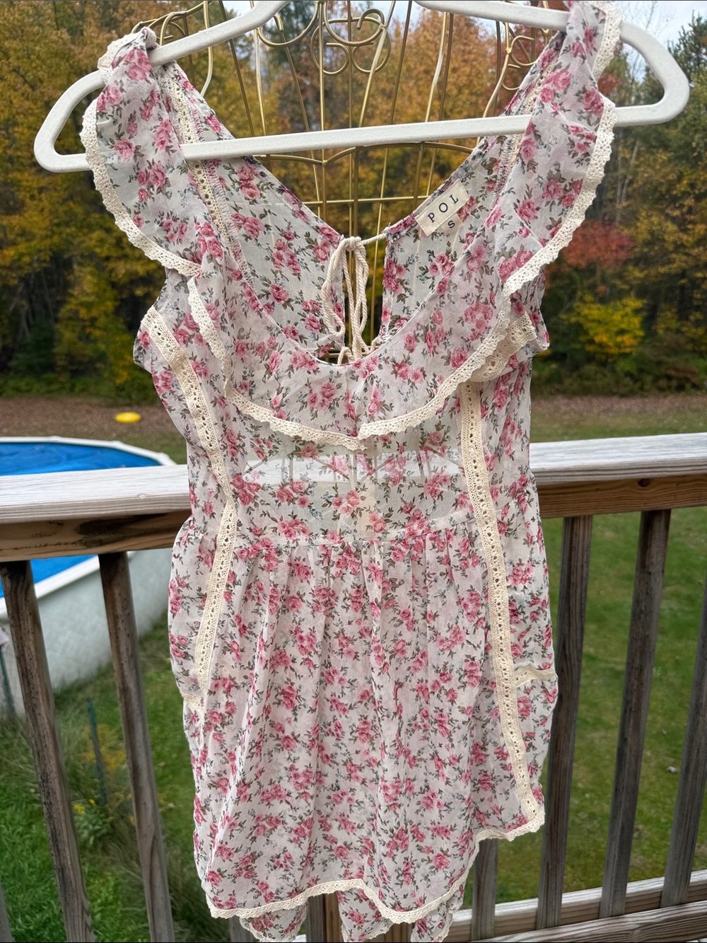POL Cream Floral Ruffle Tie-Back Camisole with Pink Roses and semi-open back S
